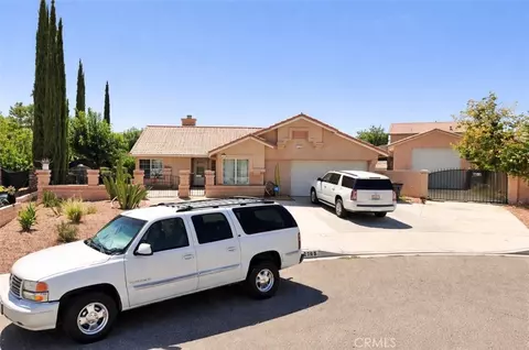 12755 Cardinal Ct, Victorville, CA 92392