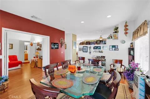 Dining - 13397 Earlegate, Victorville, CA 92392 photo 3 of 4