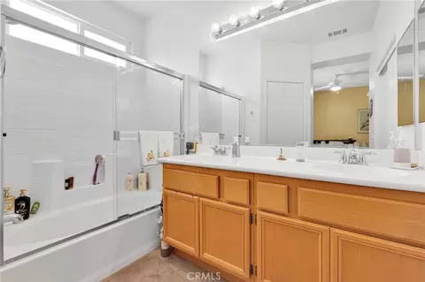 Bath - 13397 Earlegate, Victorville, CA 92392 photo 3 of 4
