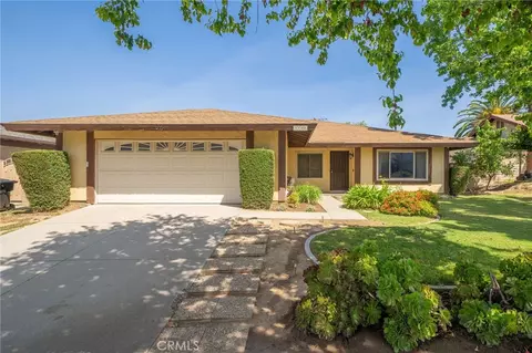 22586 Main St, Grand Terrace, CA 92313