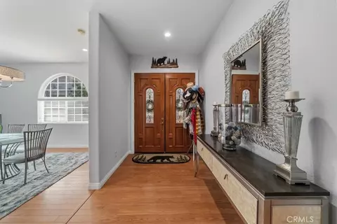 Entry Way - 27312 Little Bear, Lake Arrowhead, CA 92352 photo 1 of 3