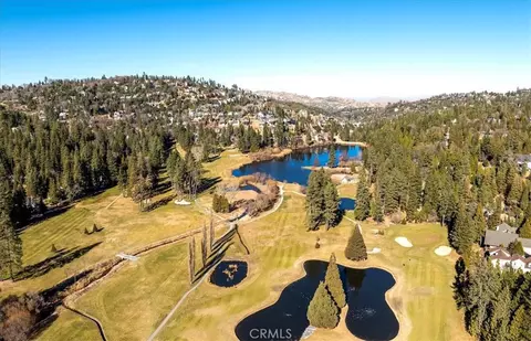 View/Area - 27312 Little Bear, Lake Arrowhead, CA 92352 photo 3 of 4