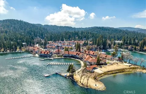 View/Area - 27312 Little Bear, Lake Arrowhead, CA 92352 photo 2 of 4