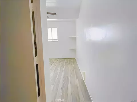 140 Linden Ave, Long Beach, CA 90802 photo 3