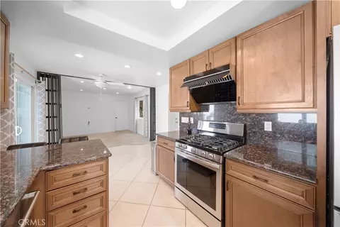 Kitchen - 1400 Blossom, Upland, CA 91786 photo 4 of 4