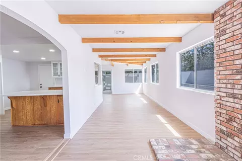 Living - 17747 Walnut St, Hesperia, CA 92345 photo 2 of 2