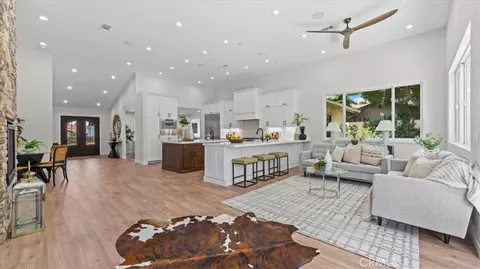 3310 N Mills Ave, Claremont, CA 91711