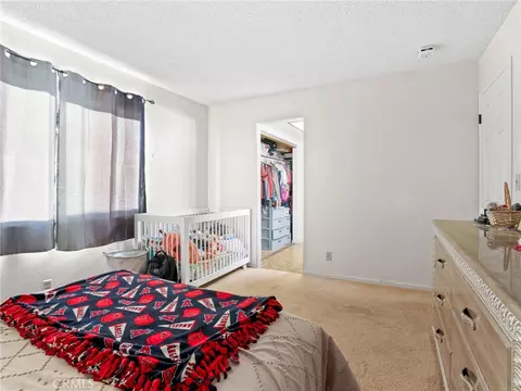 Bedroom - 8932 Hickory, Hesperia, CA 92345 photo 5 of 5