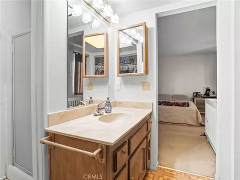 Bath - 8932 Hickory, Hesperia, CA 92345 photo 3 of 4