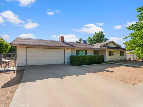 Exterior - 8932 Hickory, Hesperia, CA 92345 photo 2 of 9