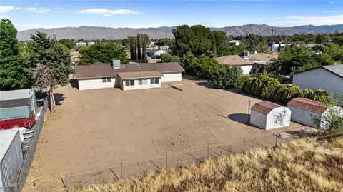 View/Area - 8932 Hickory, Hesperia, CA 92345 photo 1 of 11