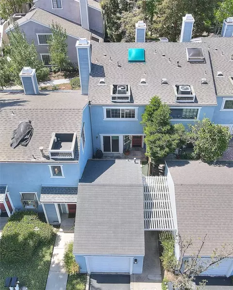 700 E Lake Dr E #7, Orange, CA 92866 photo 3