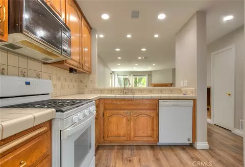700 E Lake Dr E #7, Orange, CA 92866 photo 20