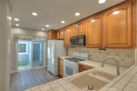 700 E Lake Dr E #7, Orange, CA 92866 photo 17