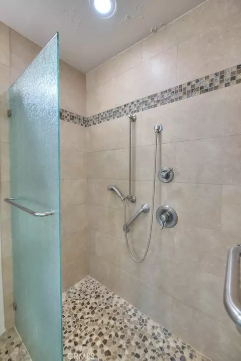 700 E Lake Dr E #7, Orange, CA 92866 photo 31
