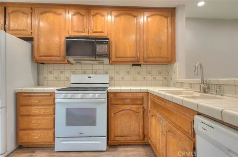 700 E Lake Dr E #7, Orange, CA 92866 photo 19