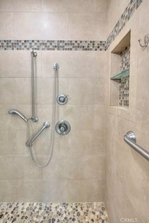 700 E Lake Dr E #7, Orange, CA 92866 photo 32