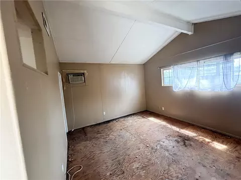 Bedroom - 206 E Fig Ave, Monrovia, CA 91016 photo 5 of 9