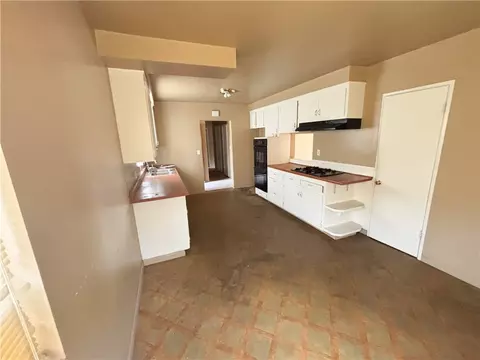 Kitchen - 206 E Fig Ave, Monrovia, CA 91016 photo 3 of 3