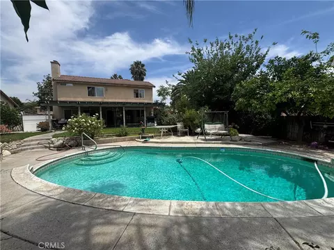 Exterior - 1045 Amarillo Ct, Riverside, CA 92501 photo 6 of 10