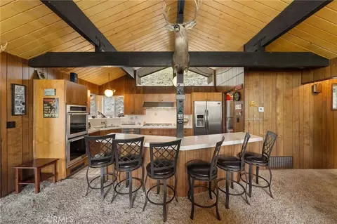 Kitchen - 1159 Twin Lakes Dr, Wrightwood, CA 92397 photo 3 of 6