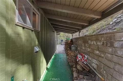 Exterior - 1159 Twin Lakes Dr, Wrightwood, CA 92397 photo 15 of 18