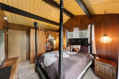 Bedroom - 1159 Twin Lakes Dr, Wrightwood, CA 92397 photo 4 of 7