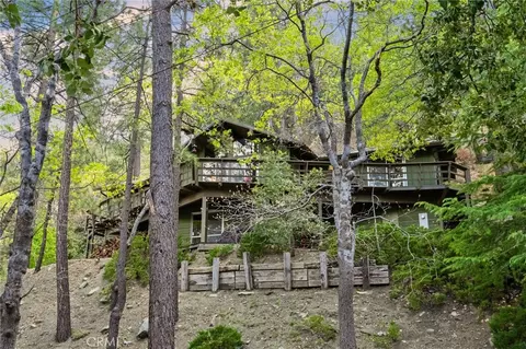 1159 Twin Lakes Dr, Wrightwood, CA 92397