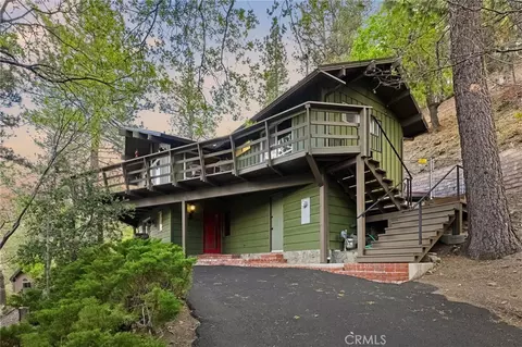 Exterior - 1159 Twin Lakes Dr, Wrightwood, CA 92397 photo 4 of 18