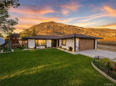 40100 Gibbel Rd, Hemet, CA 92543