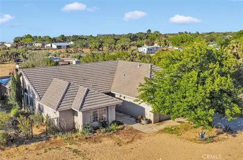 6414 Nielson Rd, Phelan, CA 92371