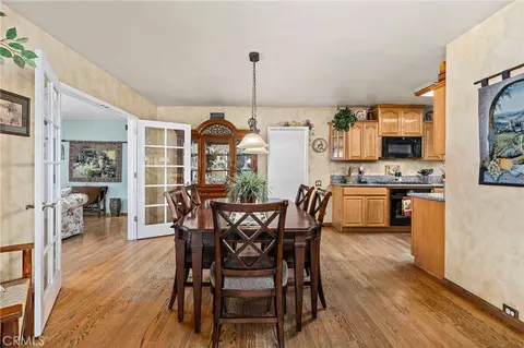 Dining - 222 Wagonwheel, Glendora, CA 91741 photo 2 of 3