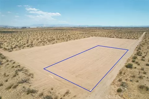 21 Palm St, Adelanto, CA 92301