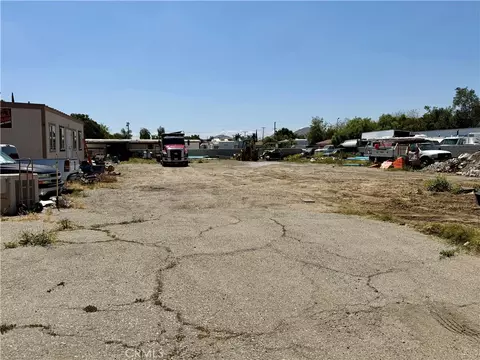 19015 Slover, Bloomington, CA 92316 photo 9