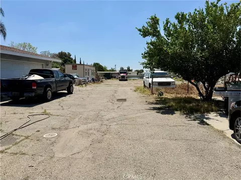 19015 Slover, Bloomington, CA 92316 photo 6