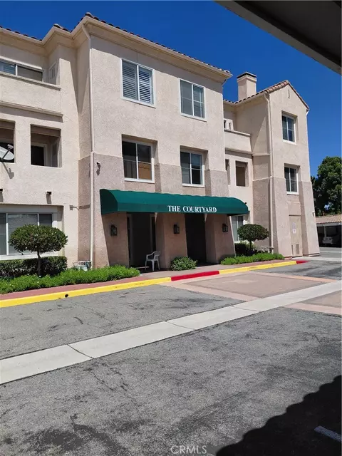 130 S Barranca St S #206, West Covina, CA 91791