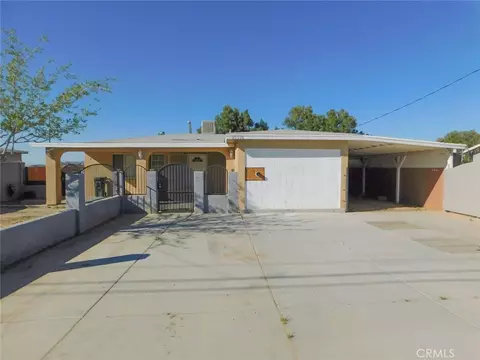 Exterior - 25516 Agate, Barstow, CA 92311 photo 2 of 4