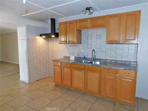 Kitchen - 25516 Agate, Barstow, CA 92311 photo 1 of 1
