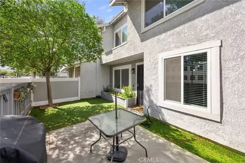 1380 W 48th St #6, San Bernardino, CA 92407