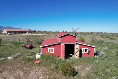 12324 Eaby, Phelan, CA 92371 photo 2