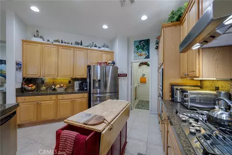 Kitchen - 80437 Inverness Ct, Indio, CA 92201 photo 6 of 7