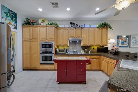 Kitchen - 80437 Inverness Ct, Indio, CA 92201 photo 4 of 7