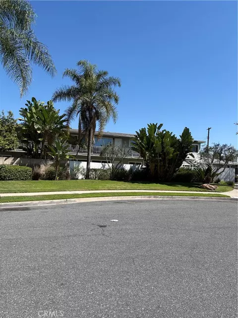 445 W Front St, Covina, CA 91723