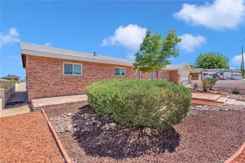 Exterior - 1231 Mecca Dr, Barstow, CA 92311 photo 4 of 12