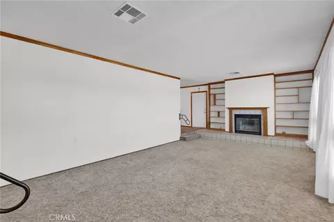 Living - 1231 Mecca Dr, Barstow, CA 92311 photo 2 of 11