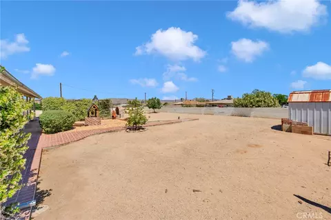 Exterior - 1231 Mecca Dr, Barstow, CA 92311 photo 7 of 12