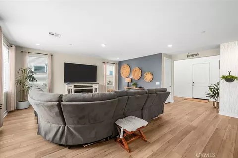 Entry Way - 29403 Stageline, Menifee, CA 92584 photo 3 of 13