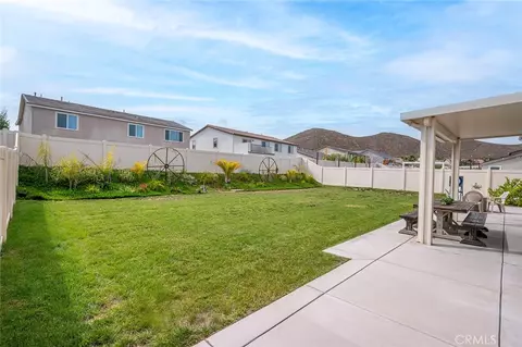 Exterior - 29403 Stageline, Menifee, CA 92584 photo 4 of 10