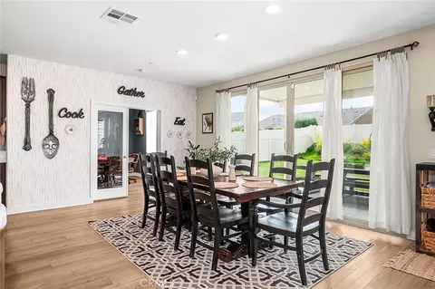 Dining - 29403 Stageline, Menifee, CA 92584 photo 1 of 1