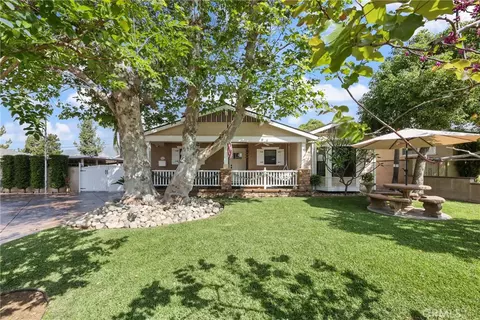 665 Lochleven St, Glendora, CA 91741
